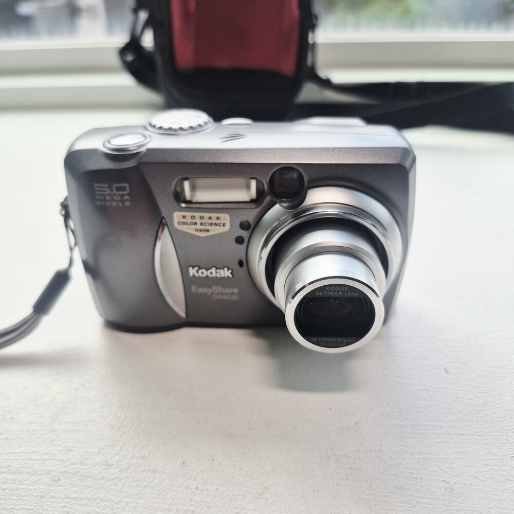 Kodak EasyShare DX4530 5MP Digital Camera 3x Optical Zoom Charger & Case Tested